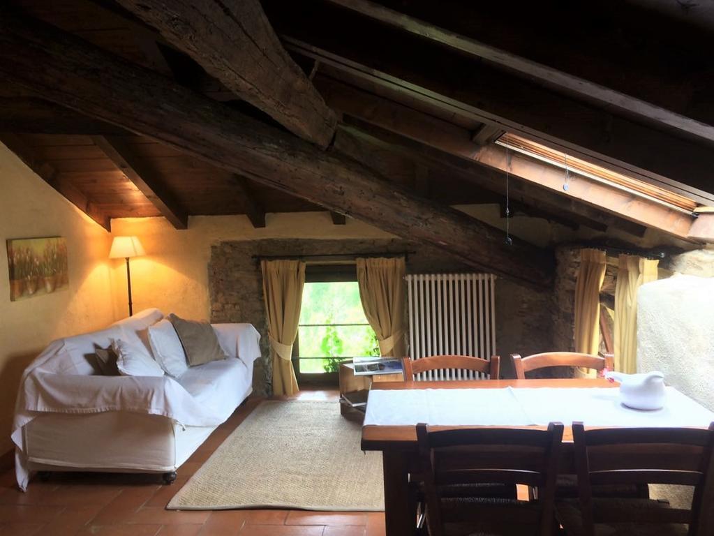Agriturismo La Costa - Casa Vacanze Rovagnate Dış mekan fotoğraf